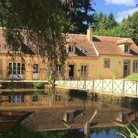 Bed and Breakfast Le Moulin De Corneil Mezilles Екстер'єр фото