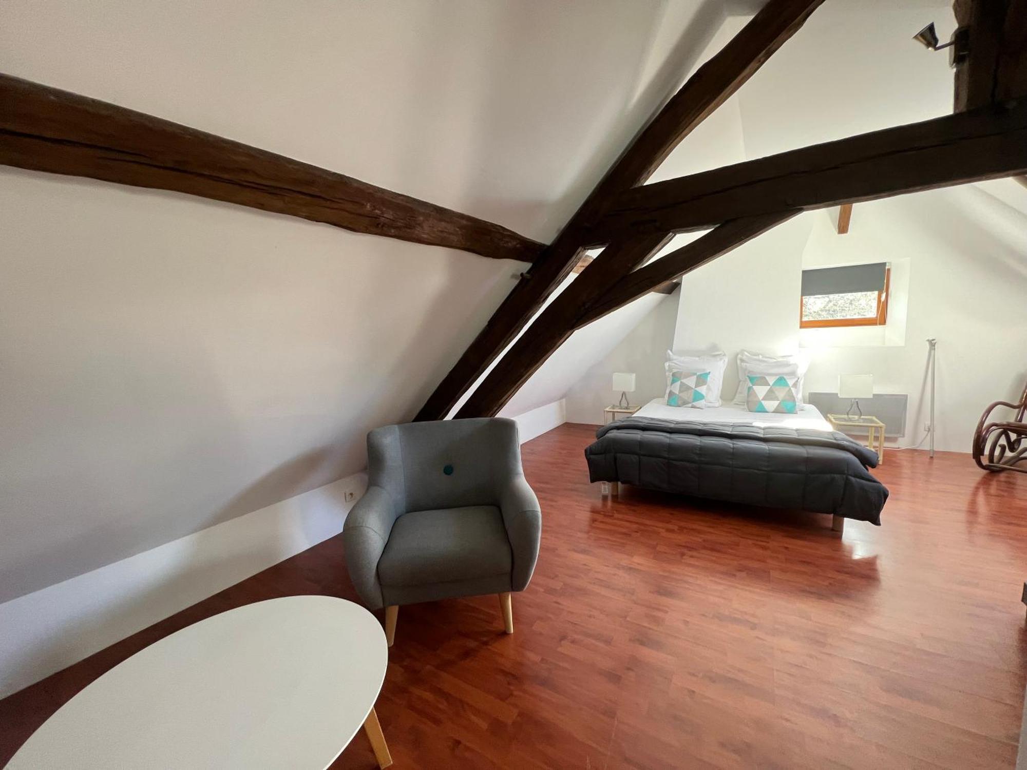 Bed and Breakfast Le Moulin De Corneil Mezilles Екстер'єр фото
